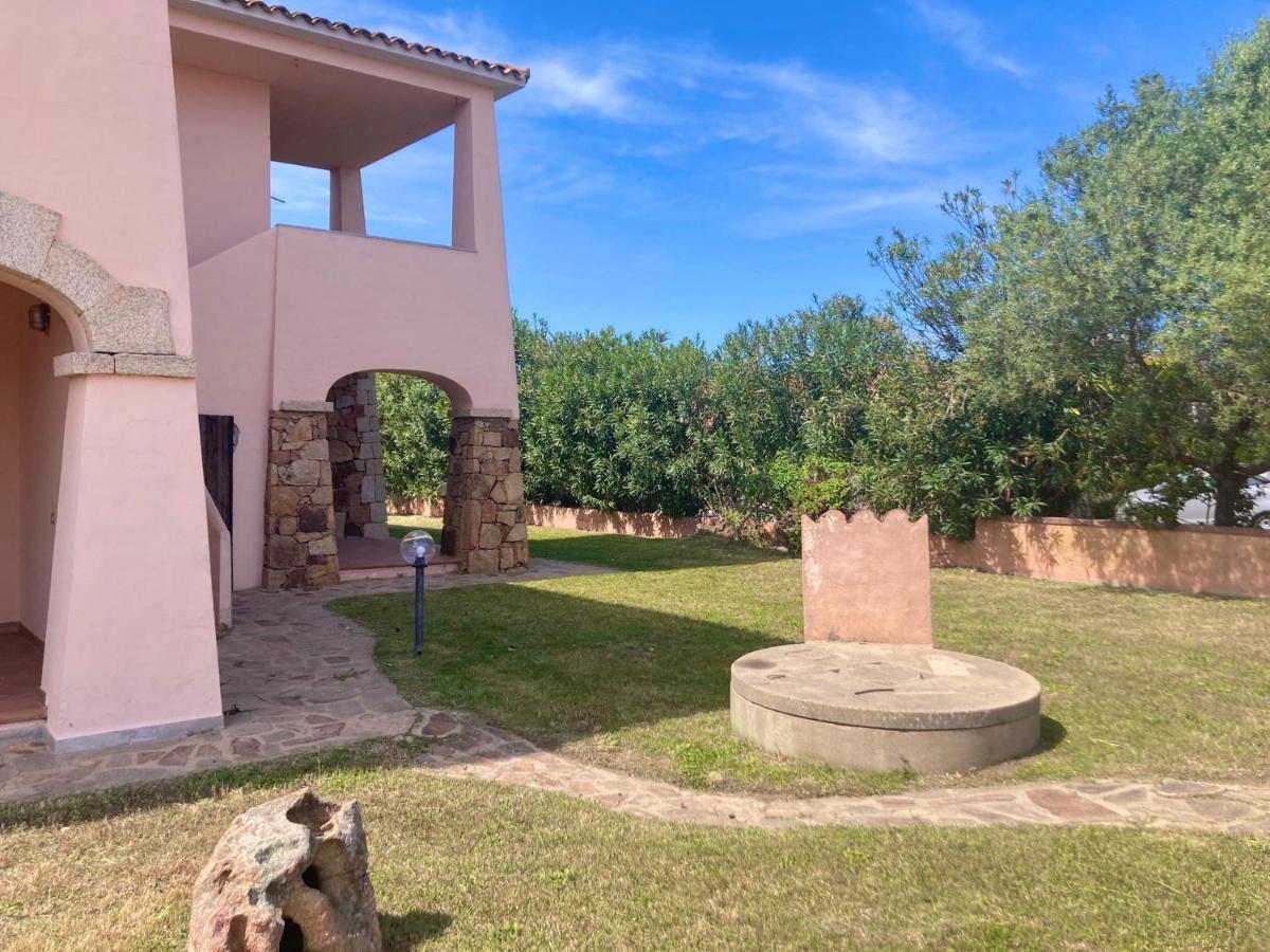 Iss Travel, Le Carrube Two Bedrooms Apartments With Air Conditioning San Teodoro  Kültér fotó