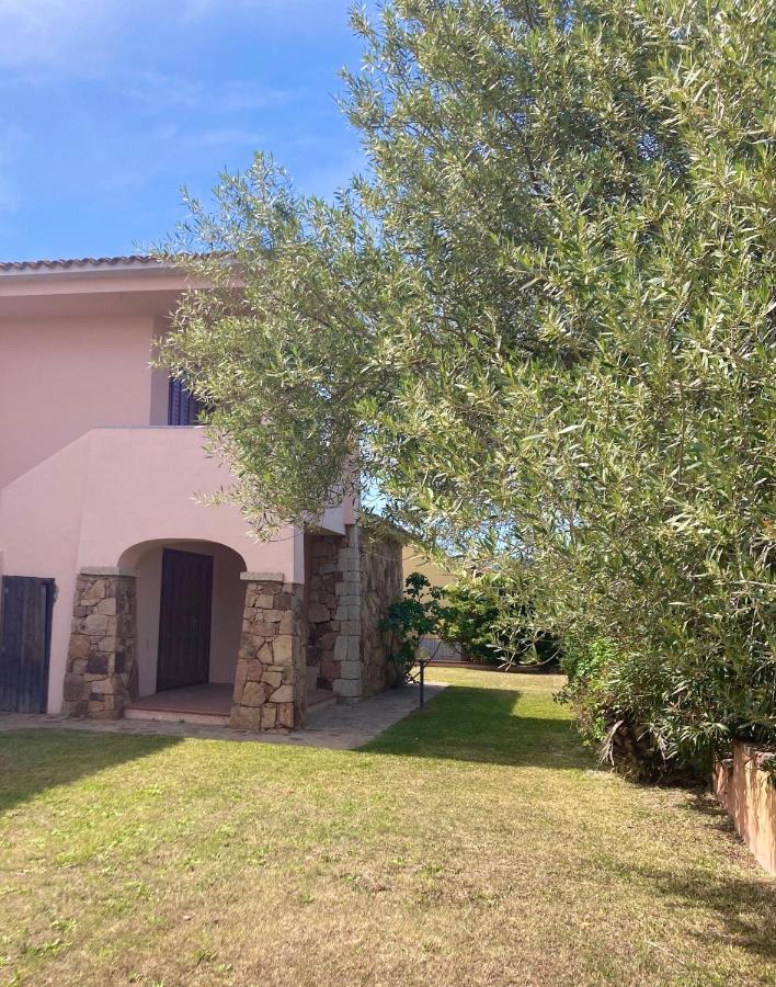 Iss Travel, Le Carrube Two Bedrooms Apartments With Air Conditioning San Teodoro  Kültér fotó