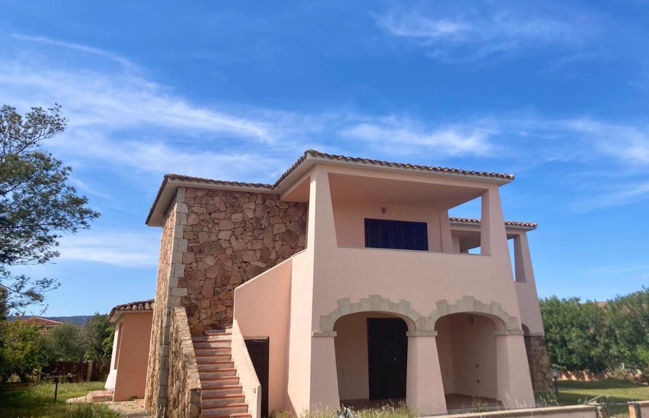 Iss Travel, Le Carrube Two Bedrooms Apartments With Air Conditioning San Teodoro  Kültér fotó