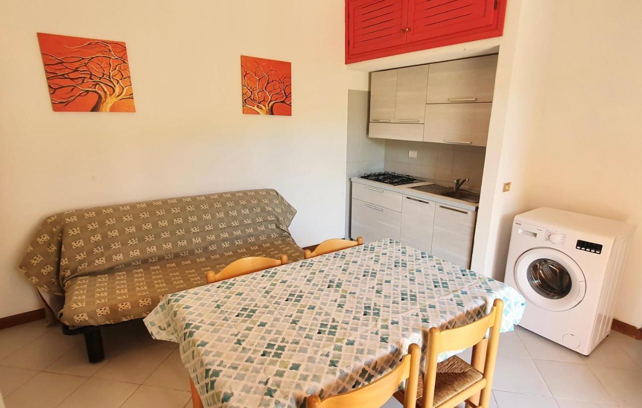 Iss Travel, Le Carrube Two Bedrooms Apartments With Air Conditioning San Teodoro  Kültér fotó