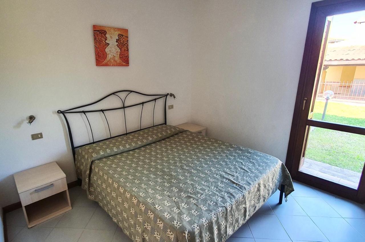 Iss Travel, Le Carrube Two Bedrooms Apartments With Air Conditioning San Teodoro  Kültér fotó
